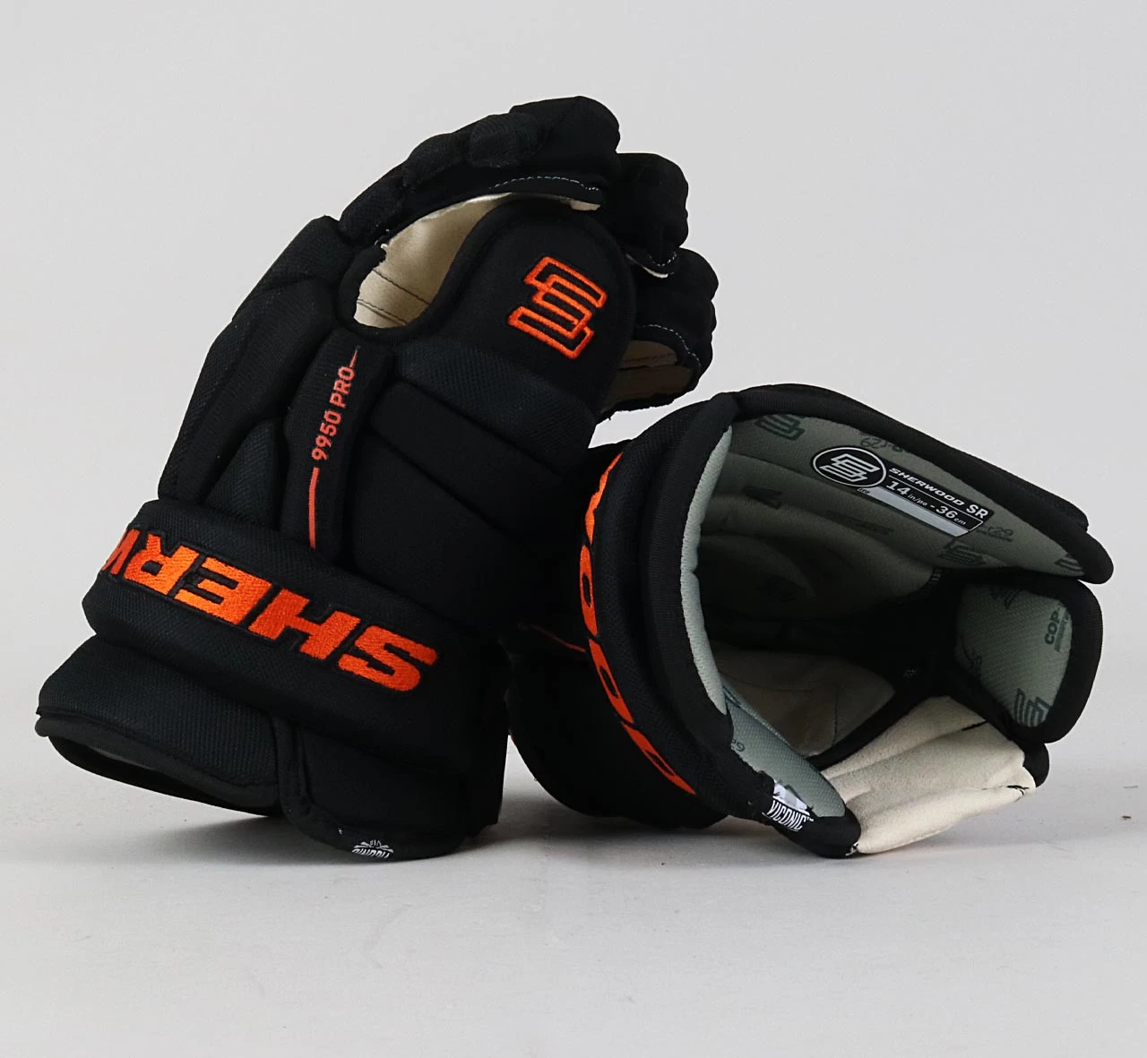 14" Sherwood 9950 Pro Gloves - Team Stock Philadelphia Flyers 1 14" Sherwood 9950 Pro Gloves - Team Stock Philadelphia Flyers