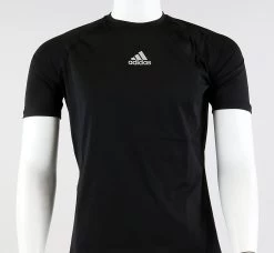 Detroit Red Wings Large Techfit Short Sleeve Compression Shirt