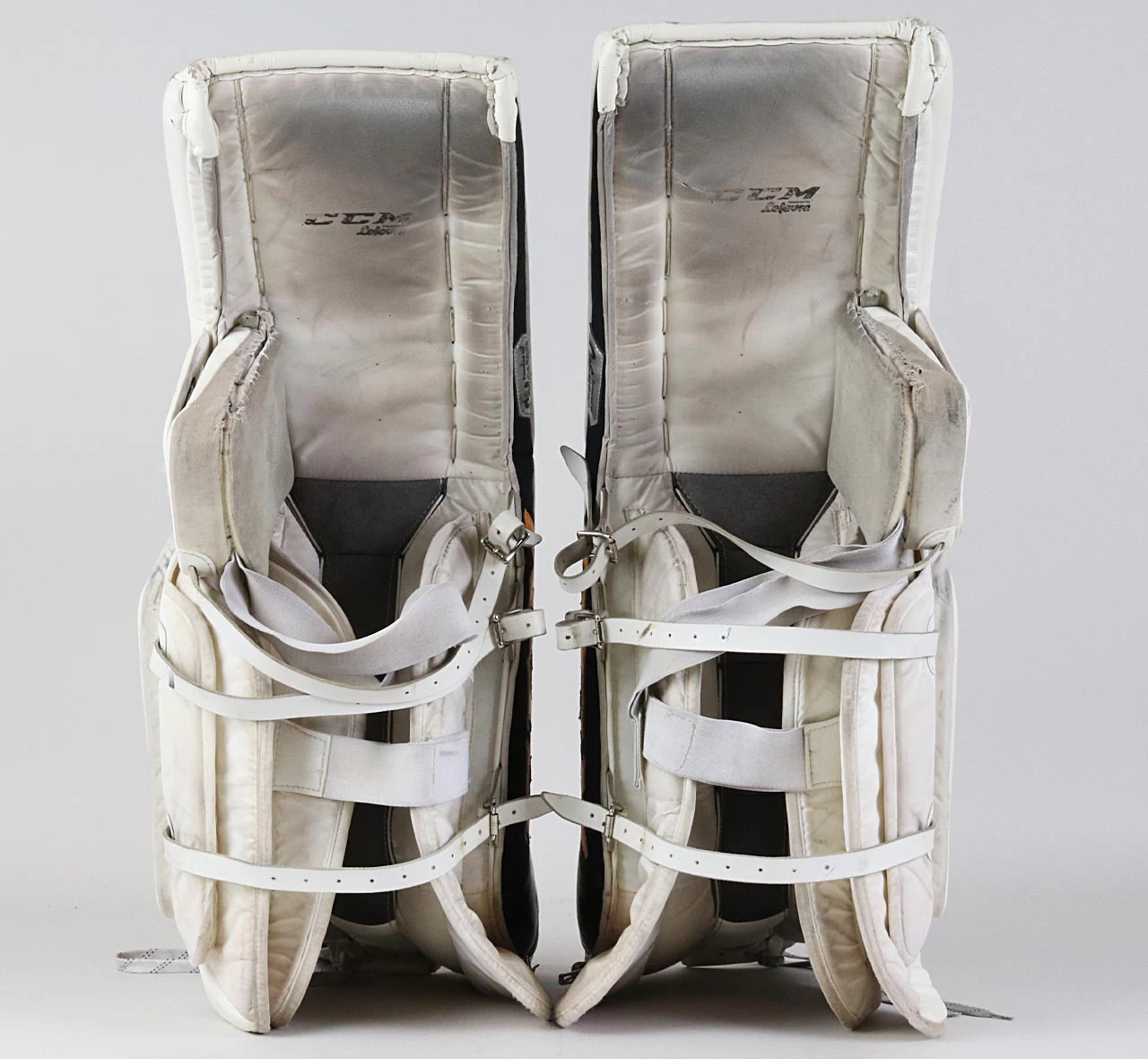 37" - CCM Premier White Pads - Green Bay Gamblers 4 37" - CCM Premier White Pads - Green Bay Gamblers - Image 4